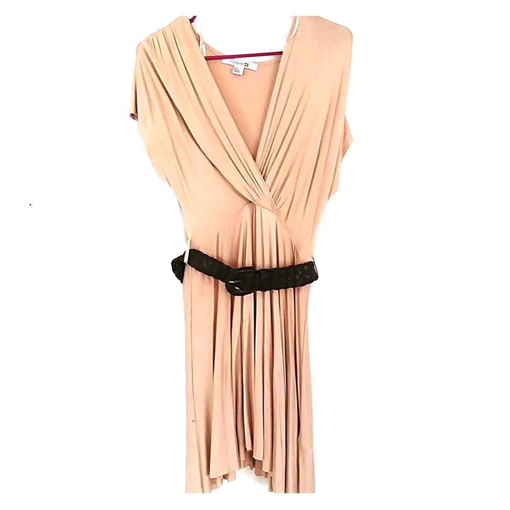 Half-sleeved cream flare dress with brown belt